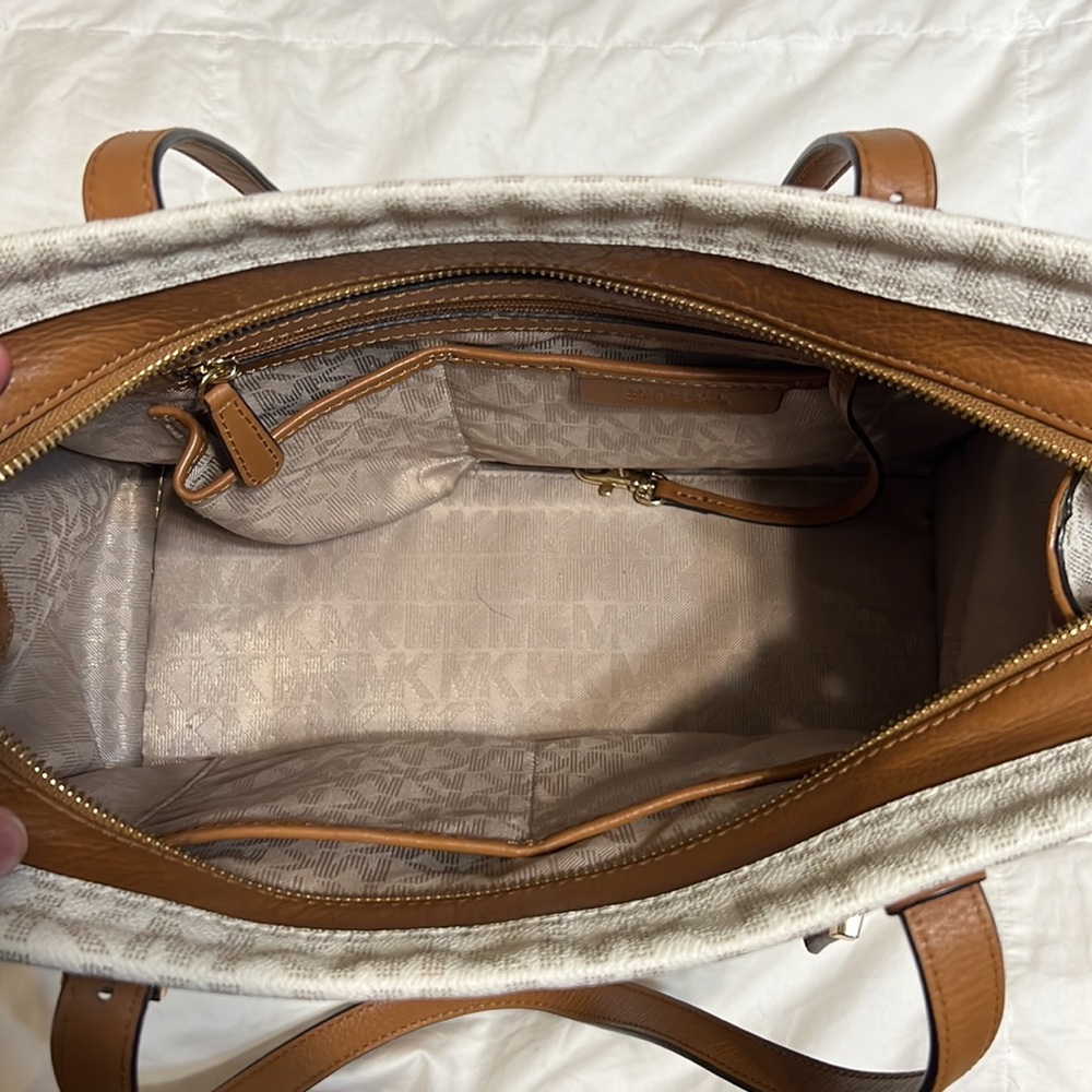 💥 LOWEST PRICE (small stain & imperfection) - Picture 13 of 15